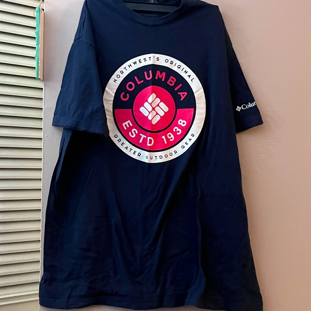 Columbia tshirt